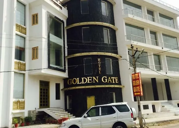 Hotel Golden Sands Jaipur